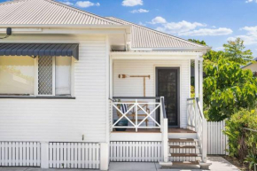 Cosy Cottage - Scarborough Beach Scarborough